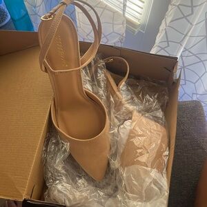 Nude pump size 12 women